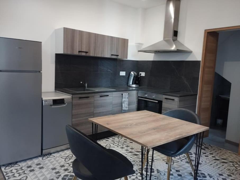 Appartement Avec Terrasse Malaucène Esterno foto